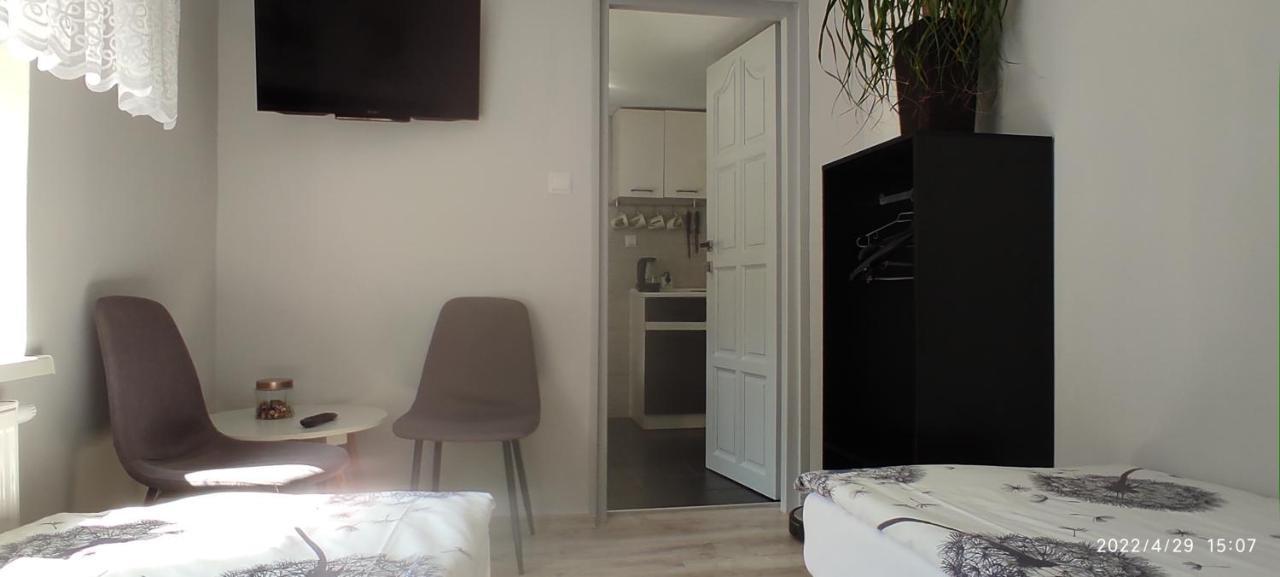 Aura Apartment Lewin Klodzki ภายนอก รูปภาพ